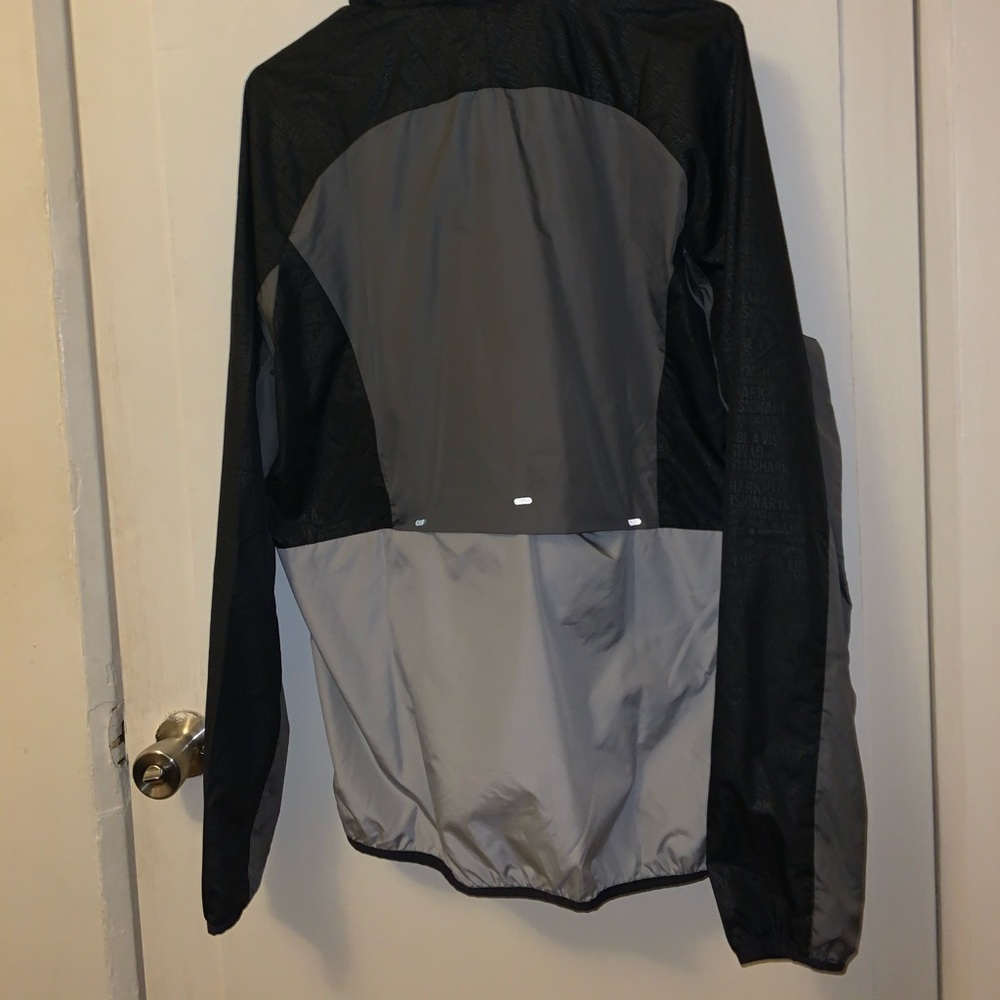 Gymshark Running Jacket - Picture 3 of 6